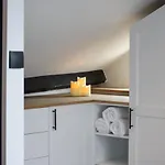 Berry's Loft - Location And Fast Wifi *